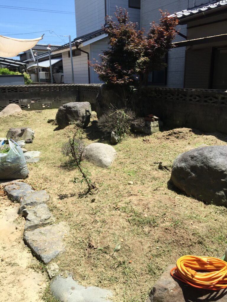 福岡県京都郡苅田町で草刈り後